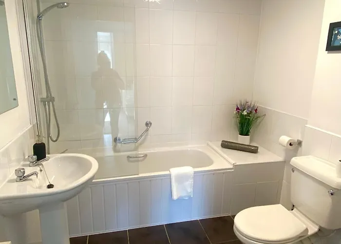 Апартаменты Spacious Millpark *